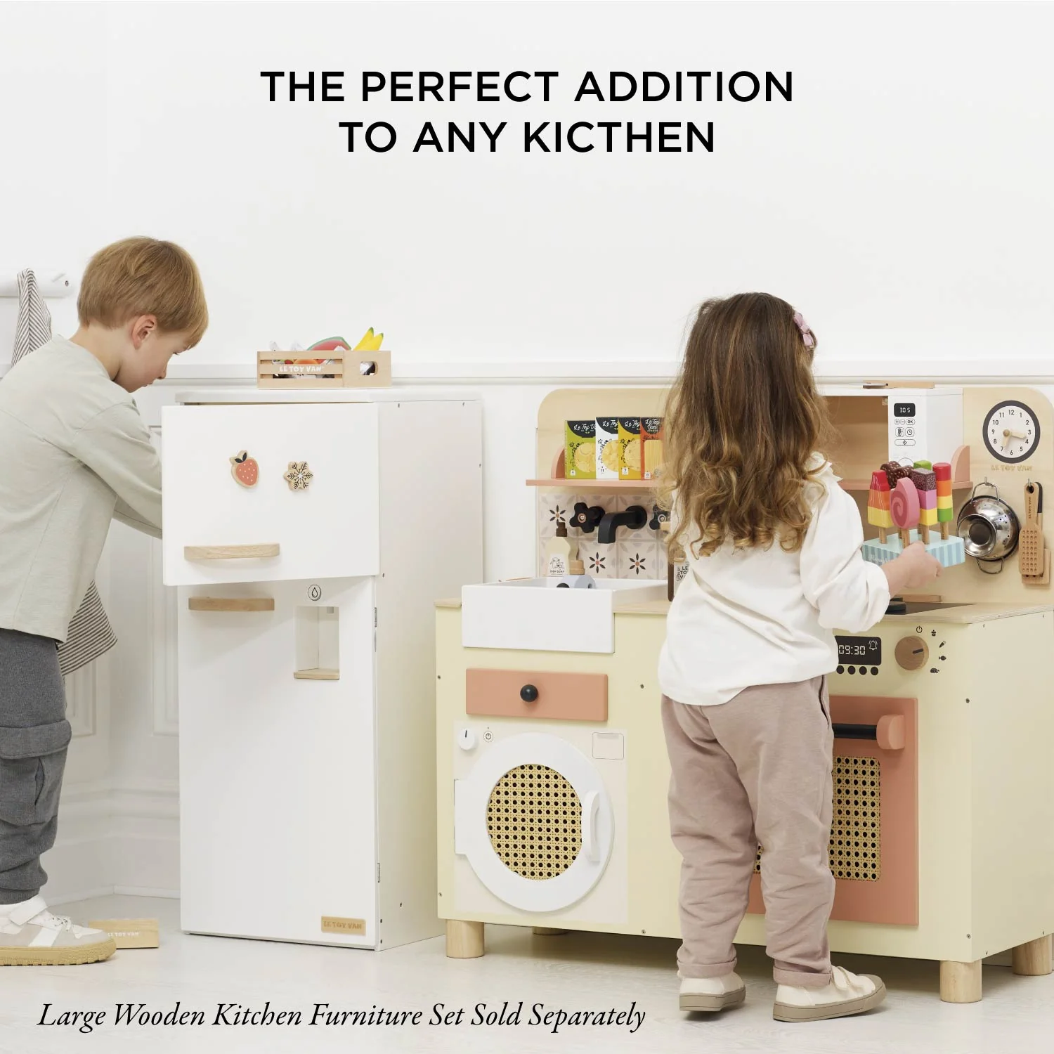 Kitchen Freestanding Fridge Freezer - Image 7